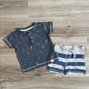 Free Planet baby boys matching set